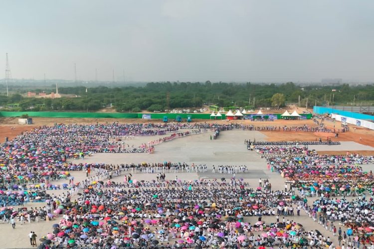 Burari news: सबसे बड़ा मानव तिरंगा बनाने का कार्यक्रम रद्द